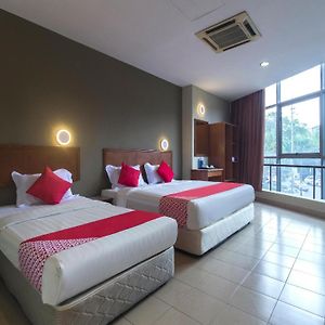 Super Oyo 828 Comfort Hotel Shah Alam